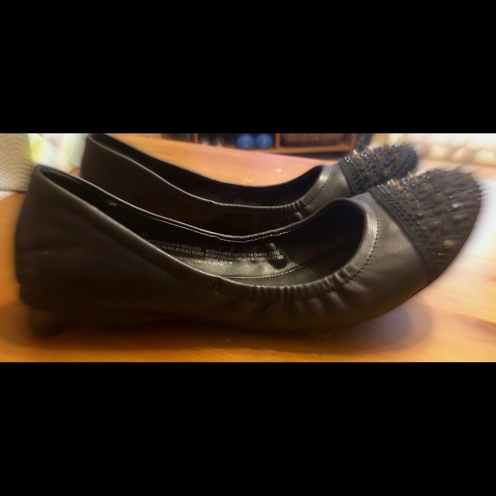 Women’s Xhilaration flats